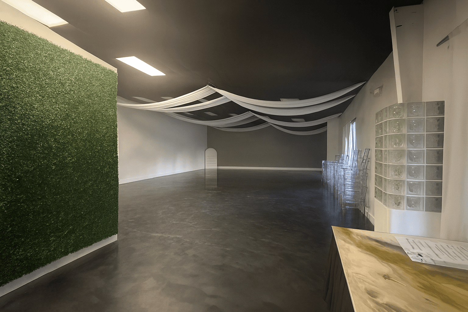 Birthday celebration with balloon arches and themed décor